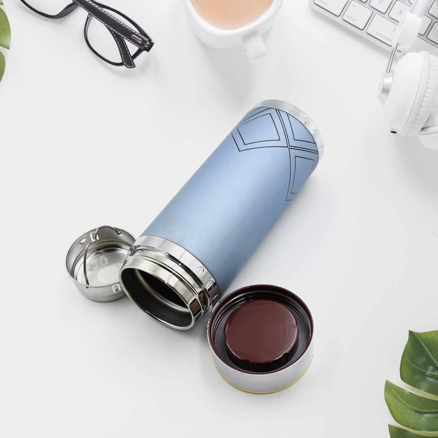 8381 STAINLESS STEEL SPORTS WATER BOTTLES, BPA FREE AND LEAK PROOF CAP AND STEEL BOTTLE SILVER, STEEL FRIDGE BOTTLE FOR OFFICE/GYM/SCHOOL 8381 STAINLESS STEEL SPORTS WATER BOTTLES, BPA FREE AND LEAK PROOF CAP AND STEEL BOTTLE SILVER, STEEL FRIDGE BOTTLE FOR OFFICE/GYM/SCHOOL
